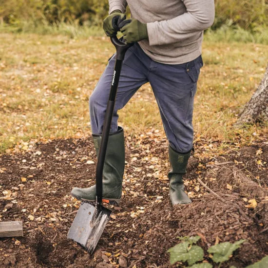 Fiskars Ergonomiškas Pro XL kastuvas smailas