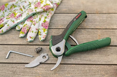 Akumuliatorinis sekatorius Bosch EasyPrune (3,6V integruota baterija)