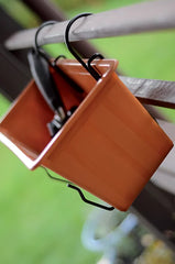 Kabliai gėlių loveliams